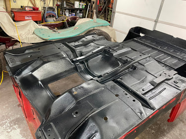 BARRICADE ULTIMATE SPRAYABLE BEDLINER - Rugged Restore